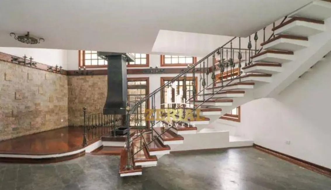 Foto 1 de Sobrado com 5 quartos à venda e para alugar, 359m2 em Jardim São Caetano, Sao Caetano Do Sul - SP