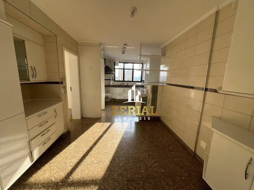 Foto 6 de Apartamento com 4 quartos para alugar, 225m2 em Santo Antônio, Sao Caetano Do Sul - SP