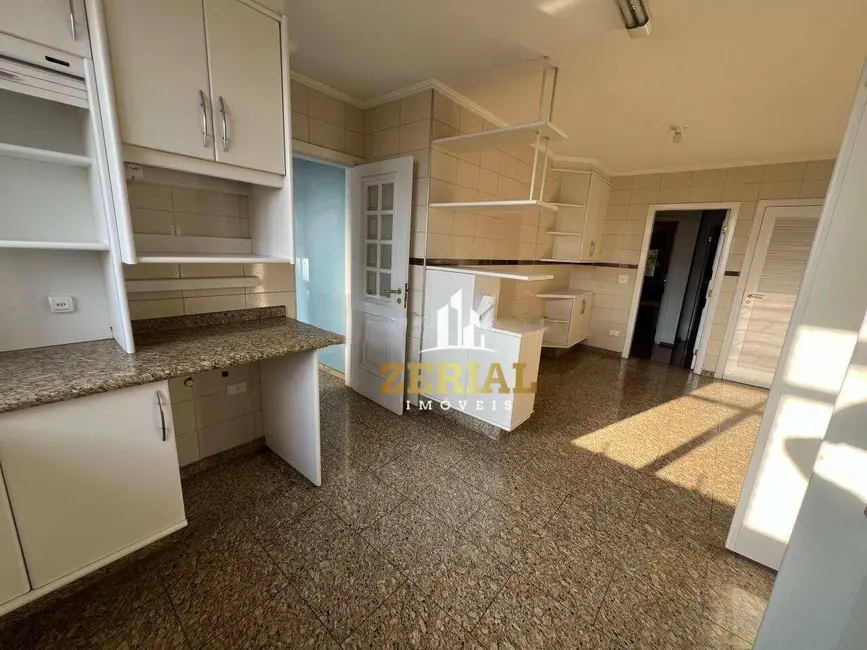 Foto 7 de Apartamento com 4 quartos para alugar, 225m2 em Santo Antônio, Sao Caetano Do Sul - SP