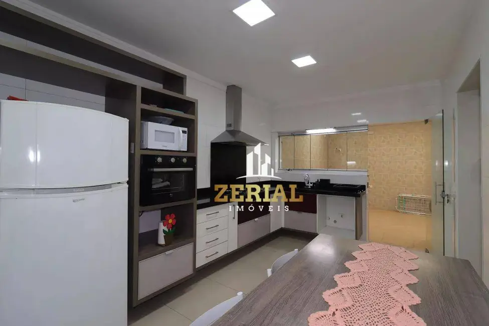 Foto 4 de Sobrado com 3 quartos à venda, 131m2 em Vila Pinheirinho, Santo Andre - SP