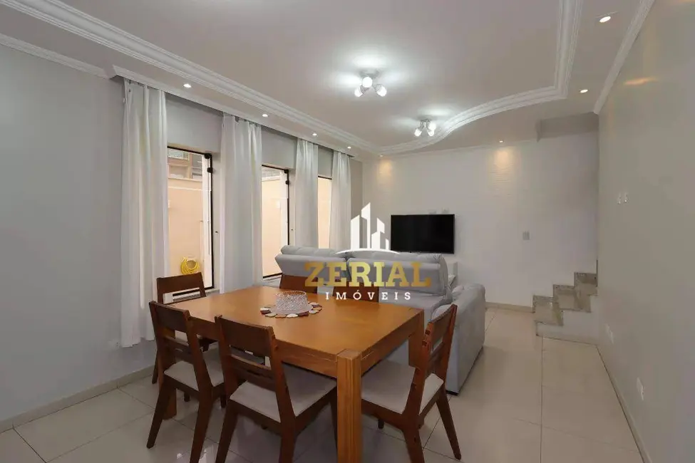 Foto 2 de Sobrado com 3 quartos à venda, 131m2 em Vila Pinheirinho, Santo Andre - SP