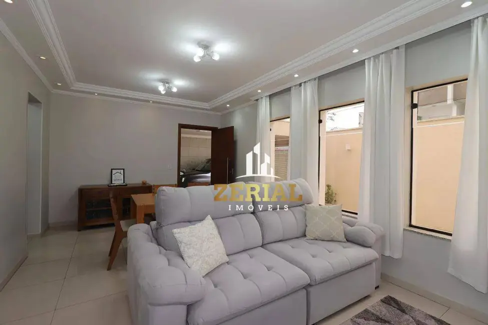 Foto 1 de Sobrado com 3 quartos à venda, 131m2 em Vila Pinheirinho, Santo Andre - SP