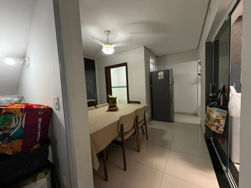Foto 3 de Sobrado com 3 quartos à venda, 135m2 em Olímpico, Sao Caetano Do Sul - SP