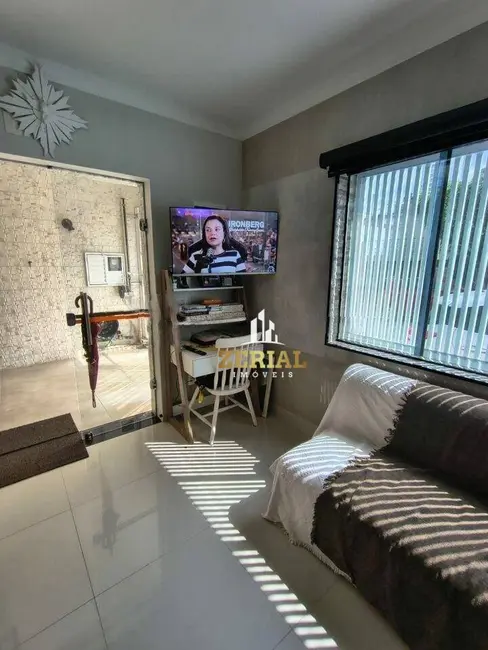 Foto 1 de Sobrado com 3 quartos à venda, 135m2 em Olímpico, Sao Caetano Do Sul - SP