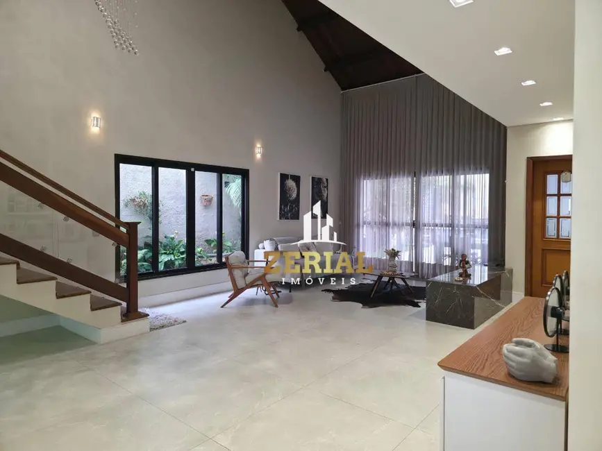 Foto 2 de Sobrado com 4 quartos à venda, 373m2 em Jardim São Caetano, Sao Caetano Do Sul - SP