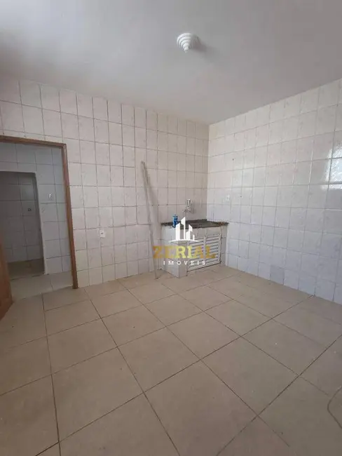 Sobrado com 2 quartos para alugar, 95m2 em Osvaldo Cruz, Sao Caetano Do Sul - SP - imagem 3 Foto 3 de Sobrado com 2 quartos para alugar, 95m2 em Osvaldo Cruz, Sao Caetano Do Sul - SP
