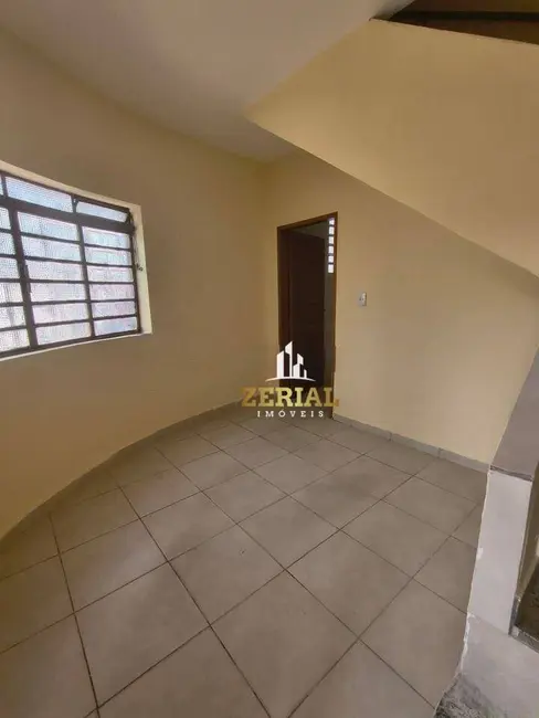 Sobrado com 2 quartos para alugar, 95m2 em Osvaldo Cruz, Sao Caetano Do Sul - SP - imagem 2 Foto 2 de Sobrado com 2 quartos para alugar, 95m2 em Osvaldo Cruz, Sao Caetano Do Sul - SP