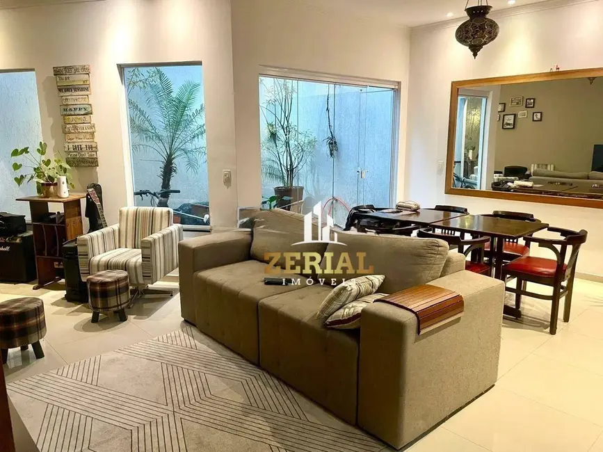 Casa com 2 quartos à venda, 101m2 em Centro, Sao Caetano Do Sul - SP - imagem 2 Foto 2 de Casa com 2 quartos à venda, 101m2 em Centro, Sao Caetano Do Sul - SP
