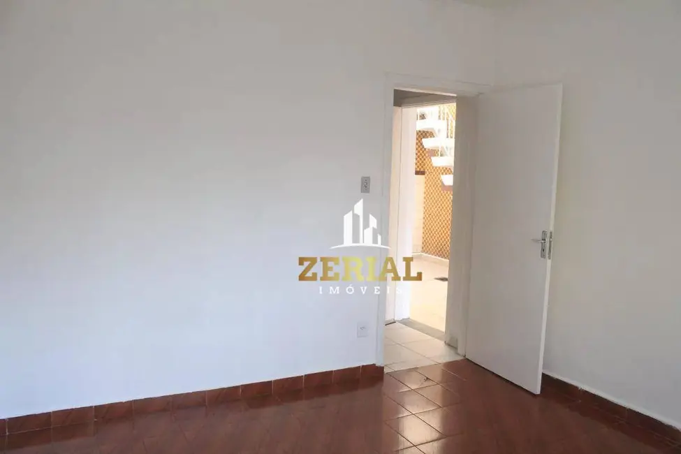 Sobrado com 3 quartos para alugar, 127m2 em Cerâmica, Sao Caetano Do Sul - SP - imagem 2 Foto 2 de Sobrado com 3 quartos para alugar, 127m2 em Cerâmica, Sao Caetano Do Sul - SP