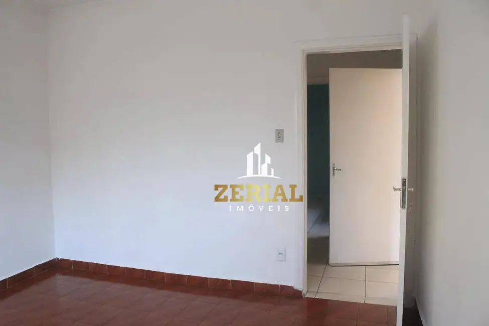 Sobrado com 3 quartos para alugar, 127m2 em Cerâmica, Sao Caetano Do Sul - SP - imagem 4 Foto 4 de Sobrado com 3 quartos para alugar, 127m2 em Cerâmica, Sao Caetano Do Sul - SP