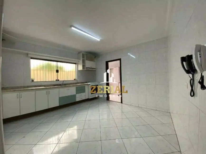 Sobrado com 4 quartos para alugar, 152m2 em Osvaldo Cruz, Sao Caetano Do Sul - SP - imagem 5 Foto 5 de Sobrado com 4 quartos para alugar, 152m2 em Osvaldo Cruz, Sao Caetano Do Sul - SP