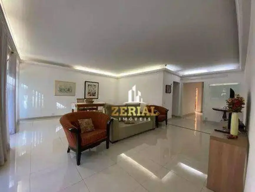 Casa com 4 quartos para alugar, 481m2 em Santo Antônio, Sao Caetano Do Sul - SP - imagem 1 Foto 1 de Casa com 4 quartos para alugar, 481m2 em Santo Antônio, Sao Caetano Do Sul - SP
