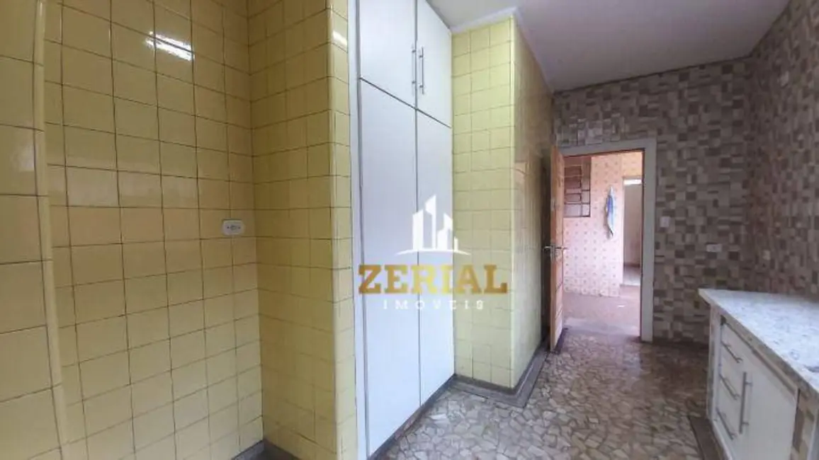 Foto 6 de Sobrado com 5 quartos para alugar, 270m2 em Osvaldo Cruz, Sao Caetano Do Sul - SP