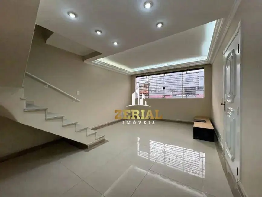 Sobrado com 3 quartos para alugar, 180m2 em Santa Paula, Sao Caetano Do Sul - SP - imagem 1 Foto 1 de Sobrado com 3 quartos para alugar, 180m2 em Santa Paula, Sao Caetano Do Sul - SP