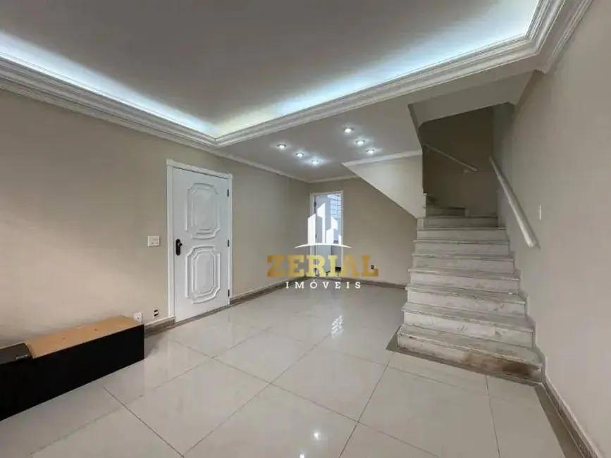 Sobrado com 3 quartos para alugar, 180m2 em Santa Paula, Sao Caetano Do Sul - SP - imagem 2 Foto 2 de Sobrado com 3 quartos para alugar, 180m2 em Santa Paula, Sao Caetano Do Sul - SP