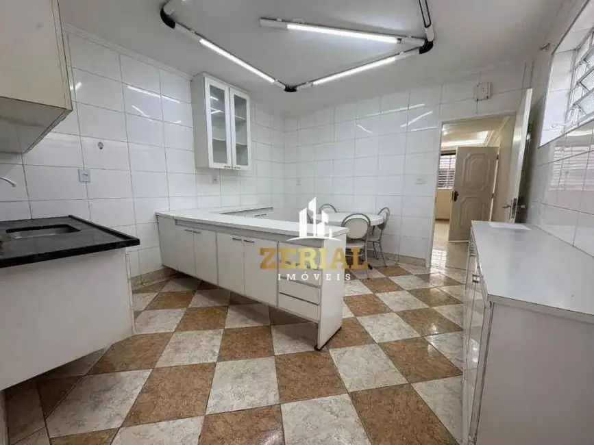 Sobrado com 3 quartos para alugar, 180m2 em Santa Paula, Sao Caetano Do Sul - SP - imagem 3 Foto 3 de Sobrado com 3 quartos para alugar, 180m2 em Santa Paula, Sao Caetano Do Sul - SP