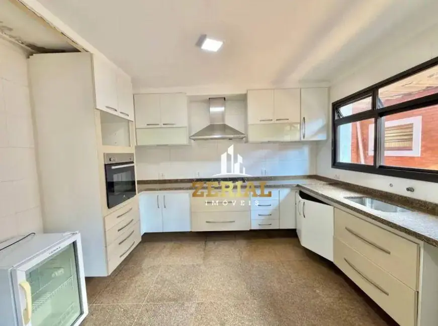 Foto 9 de Sobrado com 5 quartos para alugar, 250m2 em Jardim Avelino, São Paulo - SP