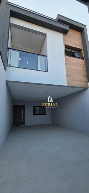 Sobrado com 3 quartos à venda, 149m2 em Osvaldo Cruz, Sao Caetano Do Sul - SP - imagem 2 Foto 2 de Sobrado com 3 quartos à venda, 149m2 em Osvaldo Cruz, Sao Caetano Do Sul - SP
