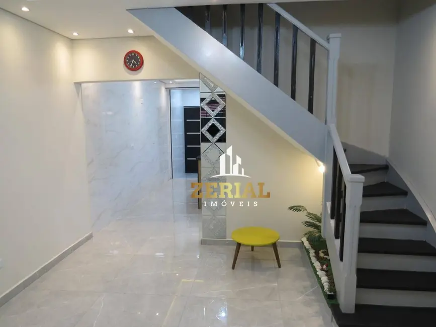 Sobrado com 3 quartos à venda, 68m2 em Santo Antônio, Sao Caetano Do Sul - SP - imagem 2 Foto 2 de Sobrado com 3 quartos à venda, 68m2 em Santo Antônio, Sao Caetano Do Sul - SP