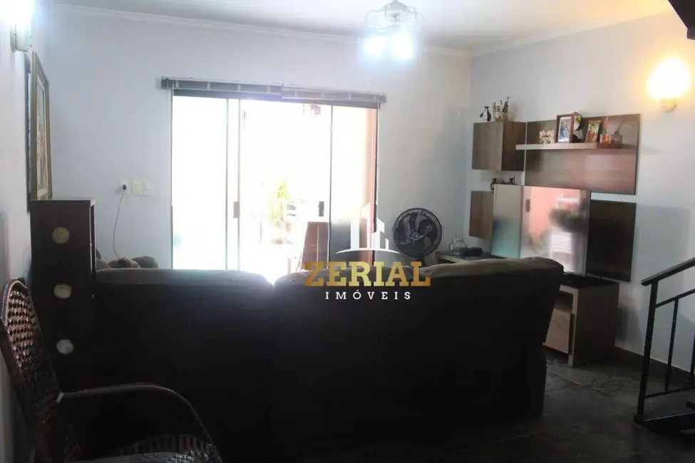 Sobrado com 3 quartos à venda, 150m2 em Cerâmica, Sao Caetano Do Sul - SP - imagem 2 Foto 2 de Sobrado com 3 quartos à venda, 150m2 em Cerâmica, Sao Caetano Do Sul - SP