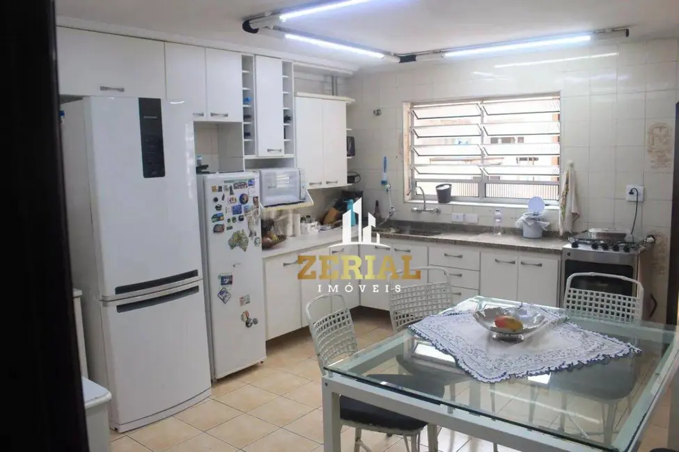 Sobrado com 3 quartos à venda, 150m2 em Cerâmica, Sao Caetano Do Sul - SP - imagem 3 Foto 3 de Sobrado com 3 quartos à venda, 150m2 em Cerâmica, Sao Caetano Do Sul - SP
