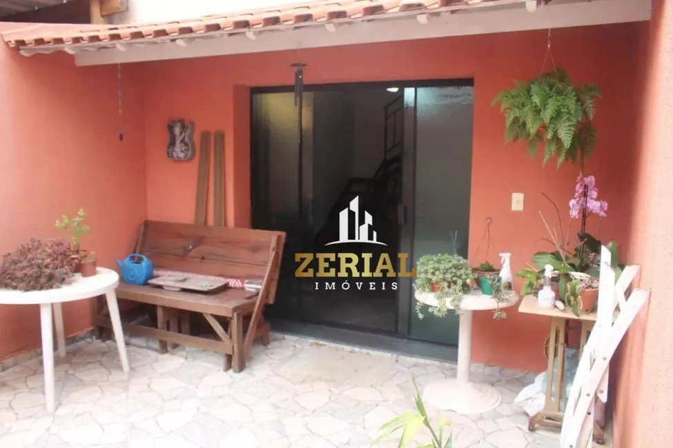 Sobrado com 3 quartos à venda, 150m2 em Cerâmica, Sao Caetano Do Sul - SP - imagem 5 Foto 5 de Sobrado com 3 quartos à venda, 150m2 em Cerâmica, Sao Caetano Do Sul - SP