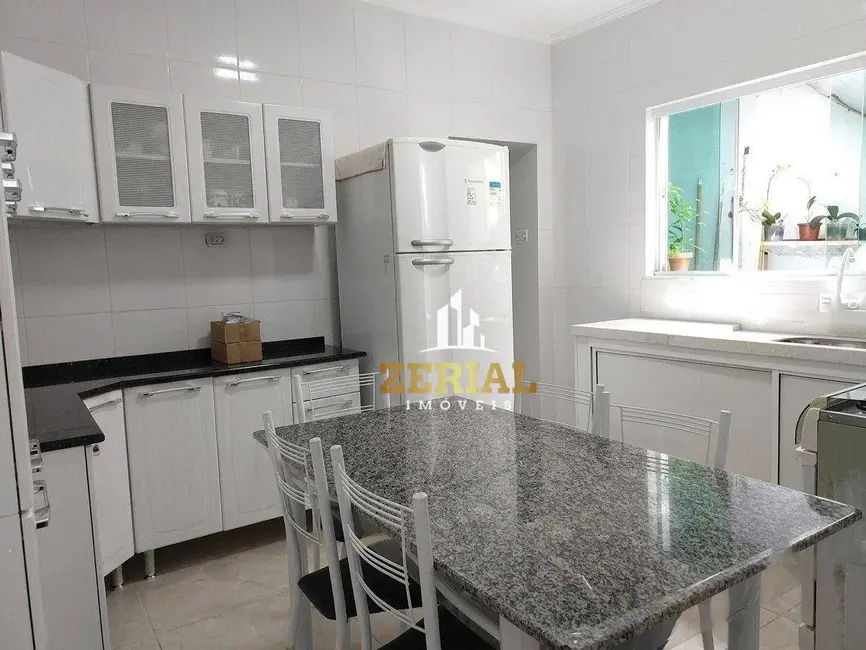 Sobrado com 4 quartos à venda, 150m2 em Olímpico, Sao Caetano Do Sul - SP - imagem 5 Foto 5 de Sobrado com 4 quartos à venda, 150m2 em Olímpico, Sao Caetano Do Sul - SP