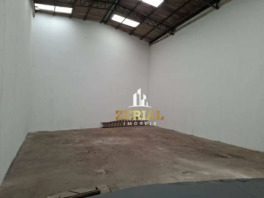 Armazém / Galpão à venda e para alugar, 315m2 em São João Clímaco, São Paulo - SP - imagem 4 Foto 4 de Armazém / Galpão à venda e para alugar, 315m2 em São João Clímaco, São Paulo - SP