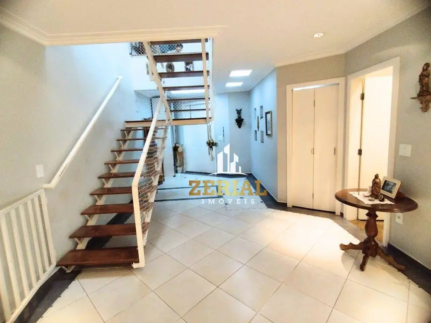 Foto 7 de Sobrado com 4 quartos à venda, 230m2 em Santo Antônio, Sao Caetano Do Sul - SP