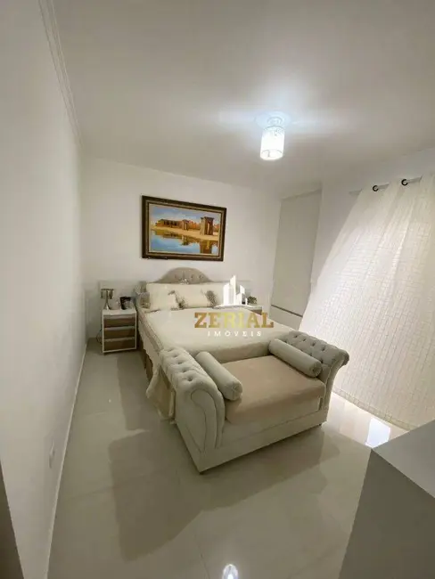 Sobrado com 4 quartos à venda, 240m2 em Santa Maria, Sao Caetano Do Sul - SP - imagem 9 Foto 9 de Sobrado com 4 quartos à venda, 240m2 em Santa Maria, Sao Caetano Do Sul - SP