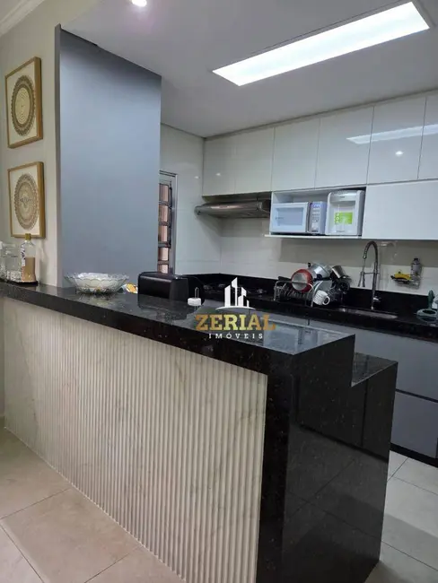 Sobrado com 4 quartos à venda, 140m2 em Jardim Monções, Santo Andre - SP - imagem 5 Foto 5 de Sobrado com 4 quartos à venda, 140m2 em Jardim Monções, Santo Andre - SP