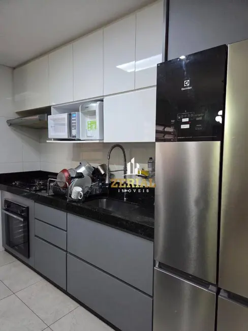 Sobrado com 4 quartos à venda, 140m2 em Jardim Monções, Santo Andre - SP - imagem 6 Foto 6 de Sobrado com 4 quartos à venda, 140m2 em Jardim Monções, Santo Andre - SP