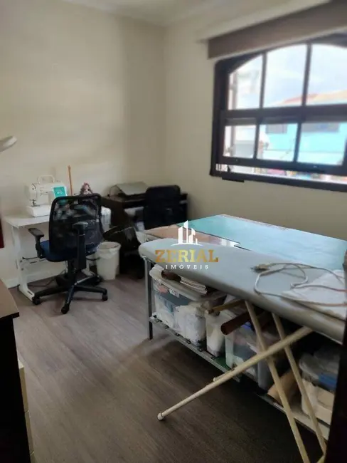 Sobrado com 4 quartos à venda, 132m2 em Santa Maria, Sao Caetano Do Sul - SP - imagem 9 Foto 9 de Sobrado com 4 quartos à venda, 132m2 em Santa Maria, Sao Caetano Do Sul - SP