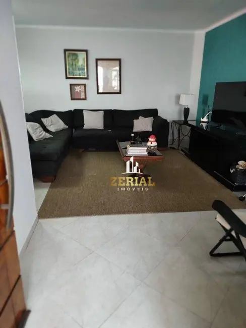 Sobrado com 4 quartos à venda, 132m2 em Santa Maria, Sao Caetano Do Sul - SP - imagem 1 Foto 1 de Sobrado com 4 quartos à venda, 132m2 em Santa Maria, Sao Caetano Do Sul - SP
