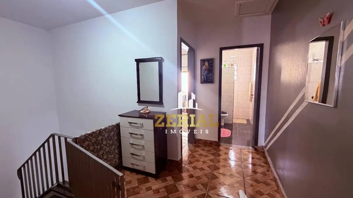 Sobrado com 2 quartos à venda, 170m2 em São José, Sao Caetano Do Sul - SP - imagem 6 Foto 6 de Sobrado com 2 quartos à venda, 170m2 em São José, Sao Caetano Do Sul - SP