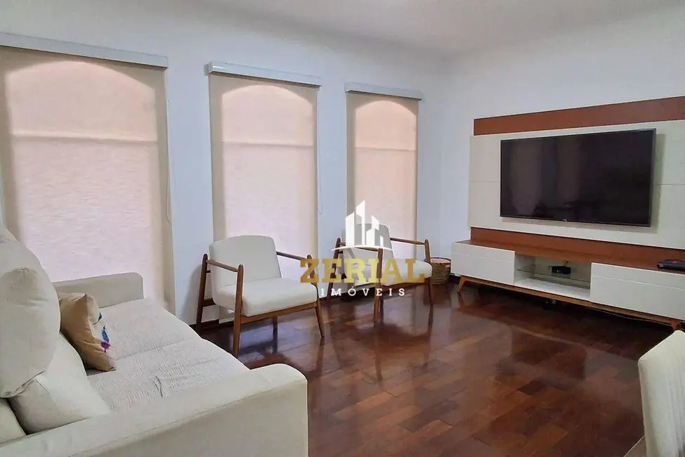 Sobrado com 3 quartos à venda, 170m2 em Nova Gerty, Sao Caetano Do Sul - SP - imagem 2 Foto 2 de Sobrado com 3 quartos à venda, 170m2 em Nova Gerty, Sao Caetano Do Sul - SP