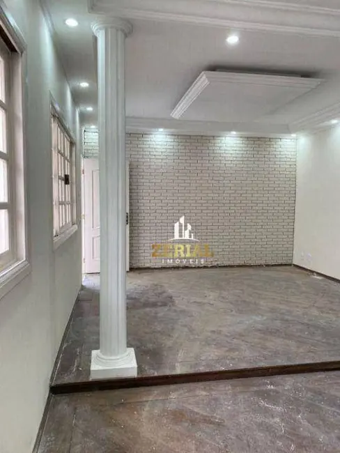 Foto 1 de Casa com 4 quartos para alugar, 350m2 em Osvaldo Cruz, Sao Caetano Do Sul - SP