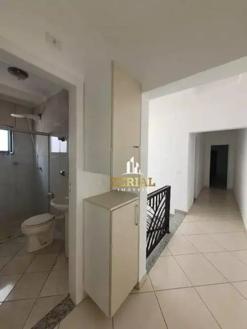 Sobrado com 3 quartos para alugar, 345m2 em Santa Paula, Sao Caetano Do Sul - SP - imagem 9 Foto 9 de Sobrado com 3 quartos para alugar, 345m2 em Santa Paula, Sao Caetano Do Sul - SP