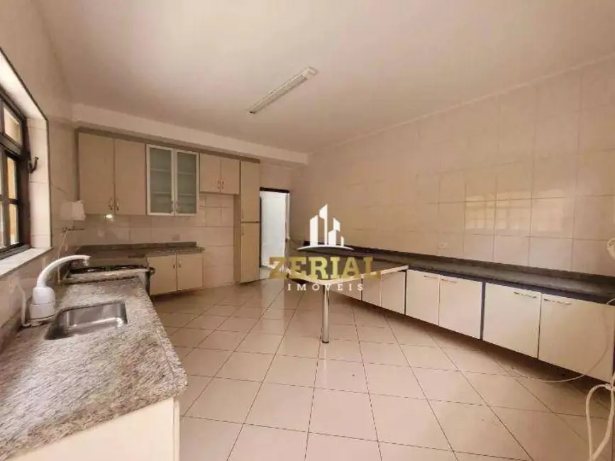 Sobrado com 3 quartos para alugar, 345m2 em Santa Paula, Sao Caetano Do Sul - SP - imagem 6 Foto 6 de Sobrado com 3 quartos para alugar, 345m2 em Santa Paula, Sao Caetano Do Sul - SP