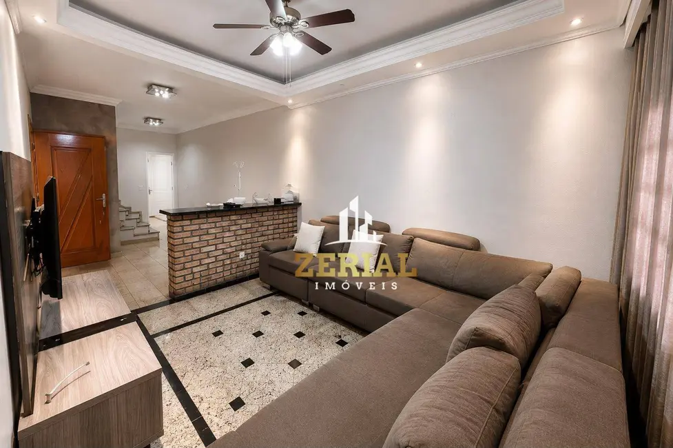 Foto 2 de Sobrado com 3 quartos para alugar, 220m2 em Osvaldo Cruz, Sao Caetano Do Sul - SP