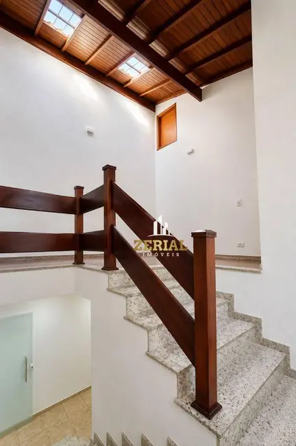 Foto 9 de Sobrado com 3 quartos para alugar, 220m2 em Osvaldo Cruz, Sao Caetano Do Sul - SP