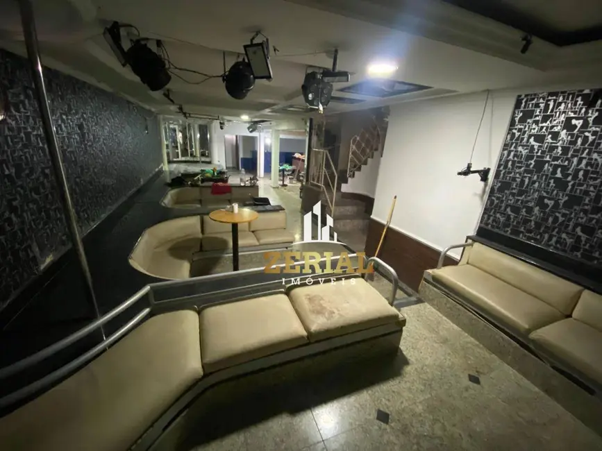 Sobrado com 7 quartos à venda e para alugar, 311m2 em Vila Santa Eulalia, São Paulo - SP - imagem 4 Foto 4 de Sobrado com 7 quartos à venda e para alugar, 311m2 em Vila Santa Eulalia, São Paulo - SP