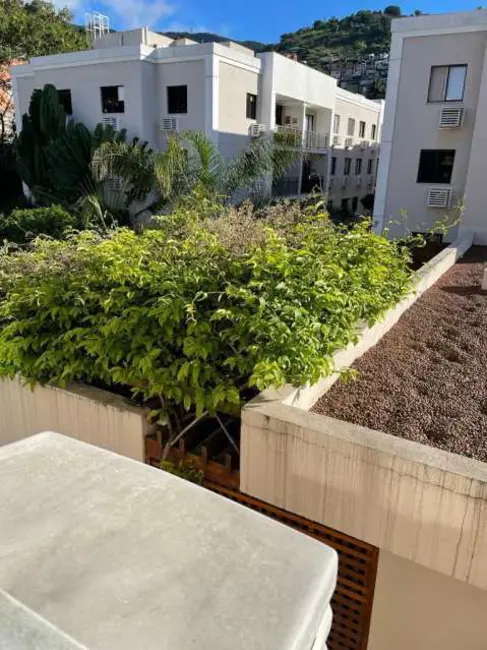 Foto 8 de Apartamento com 3 quartos à venda, 65m2 em Rio De Janeiro - RJ