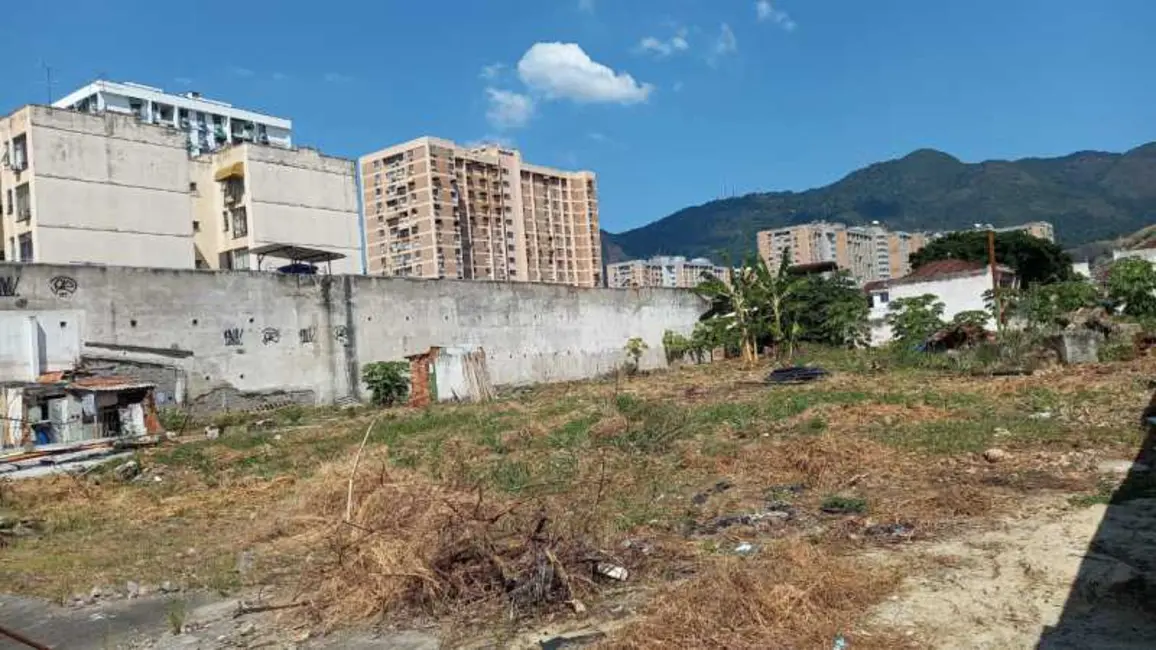 Foto 2 de Terreno / Lote à venda, 800m2 em Rio De Janeiro - RJ