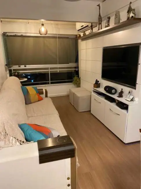 Foto 3 de Apartamento com 3 quartos à venda, 65m2 em Rio De Janeiro - RJ