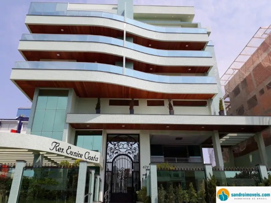 Foto 2 de Apartamento com 3 quartos à venda em Bombinhas - SC