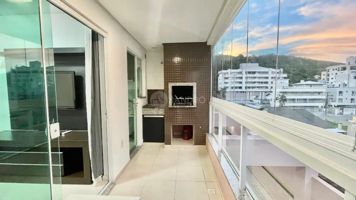 Apartamento com 2 quartos à venda, 70m2 em Bombinhas - SC - imagem 1 Foto 1 de Apartamento com 2 quartos à venda, 70m2 em Bombinhas - SC