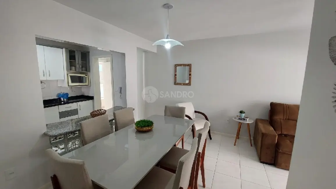 Apartamento com 3 quartos para alugar, 90m2 em Bombinhas - SC - imagem 7 Foto 7 de Apartamento com 3 quartos para alugar, 90m2 em Bombinhas - SC
