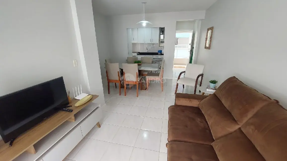 Apartamento com 3 quartos para alugar, 90m2 em Bombinhas - SC - imagem 9 Foto 9 de Apartamento com 3 quartos para alugar, 90m2 em Bombinhas - SC