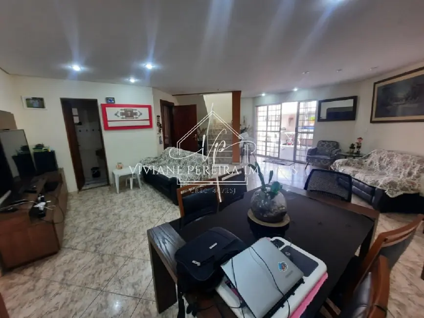 Casa com 4 quartos à venda, 283m2 em Adalgisa, Osasco - SP - imagem 9 Foto 9 de Casa com 4 quartos à venda, 283m2 em Adalgisa, Osasco - SP